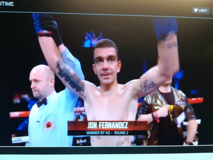 Jon Fernández, tras la victoria. (@EuskoBox)