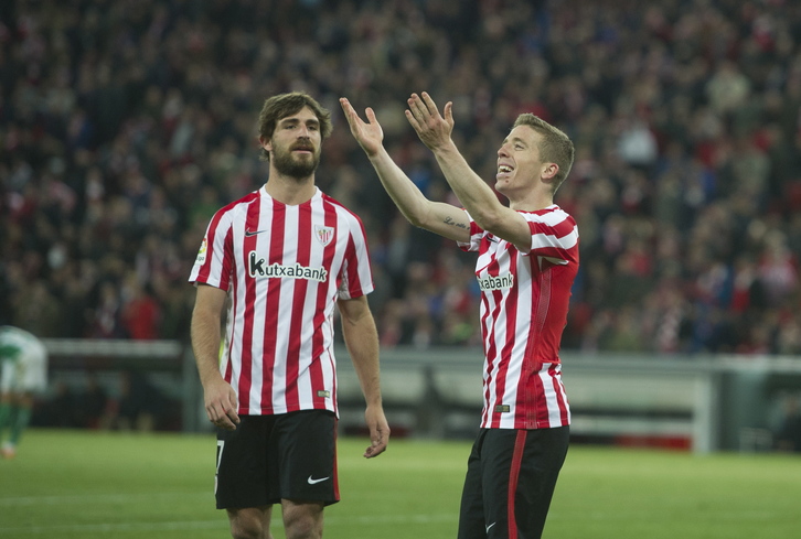 Yeray con Muniain en un partido de esta temporada. (Marisol RAMIREZ / ARGAZKI PRESS)