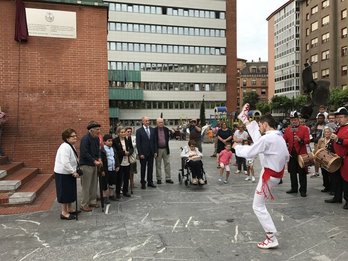 Imagen del acto que ha tenido lugar esta tarde en Barakaldo. (@goikodeustu)