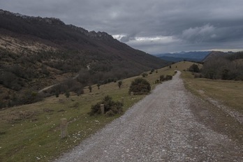 Egungo «krispazioa» gainditzen laguntzeko prestutasuna planteatu dute Enirio-Aralarreko Mankomunitateko EH Bilduko kideek. (Andoni CANELLADA/ARGAZKI PRESS)