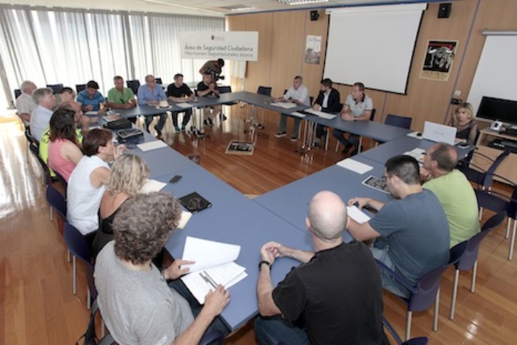 La Mesa del Encierro ha recordado las conductas prohibidas en las ordenanzas y la presencia de cámaras en el recorrido. (AYUNTAMIENTO DE IRUÑEA)