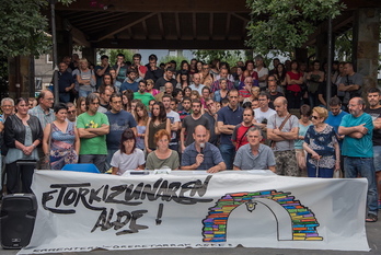 Comparecencia que ha tenido lugar esta tarde en Errenteria. (Andoni CANELLADA / ARGAZKI PRESS) 