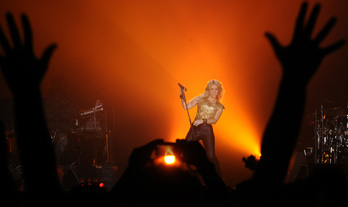 Shakira durante el concierto ofrecido en el BEC en 2010. (Monika DEL VALLE / ARGAZKI PRESS)