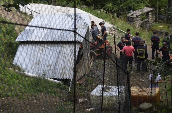 El siniestro tuvo lugar en las inmediaciones del polígono Gure Txokoa de Belauntza. (Gorka RUBIO/ARGAZKI PRESS)