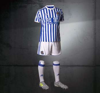 El nuevo uniforme txuri urdin. (Real Sociedad)