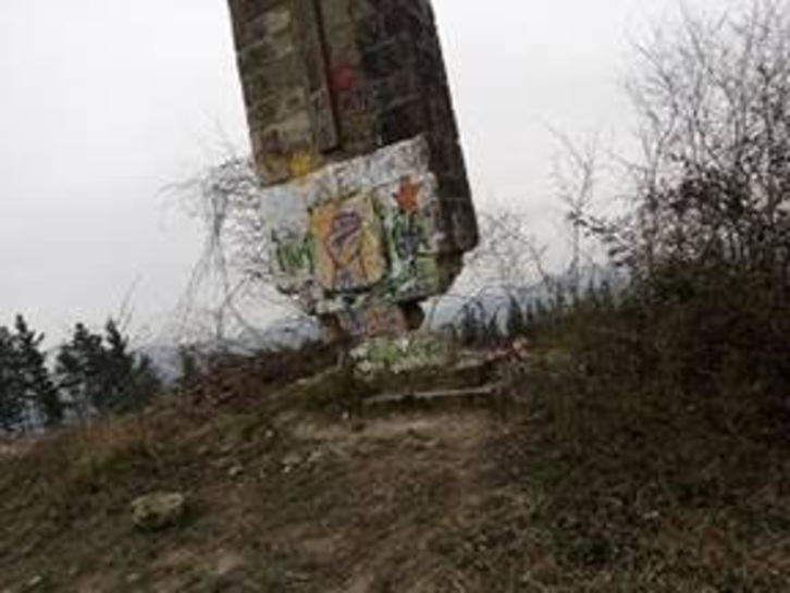 Gaztelumendiko gurutzea. 