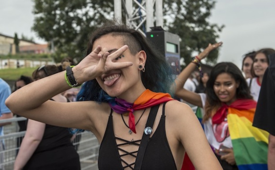 Una joven, a su llegada al BBK Live. (Marisol RAMIREZ/ARGAZKI PRESS)
