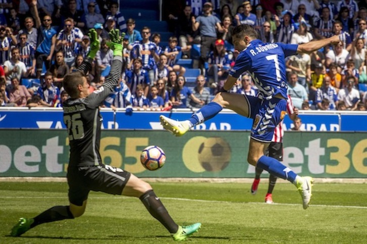 El Alavés ha fichado a Sobrino para cuatro temporadas. (Jaizki FONTANEDA/ARGAZKI PRESS)
