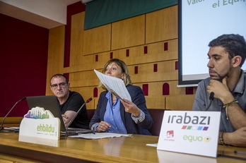 Rueda de prensa en Gasteiz. (Jaizki FONTANEDA/ARGAZKI PRESS)