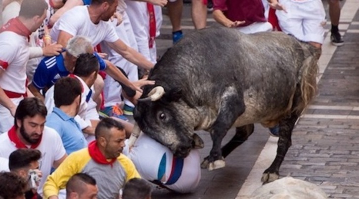 Uno de los heridos por asta registrados estos sanfermines. (Iñigo URIZ/ARGAZKI PRESS)