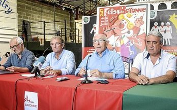 Aurtengo besten egitaraua aurkeztu zuten uztailaren 17an. ©Isabelle Miquelestorena