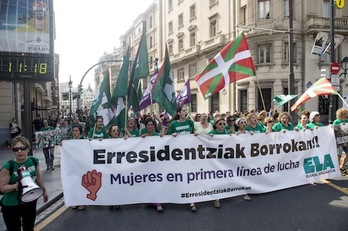 Manifestación de las trabajadoras de las residencias de Bizkaia. (Monika DEL VALLE/ARGAZKI PRESS)