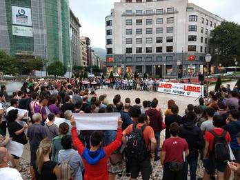 Liher Aretxabaletaren askatasuna exijitzeko manifestazioa, Lekeition. (@ttipilekitto)
