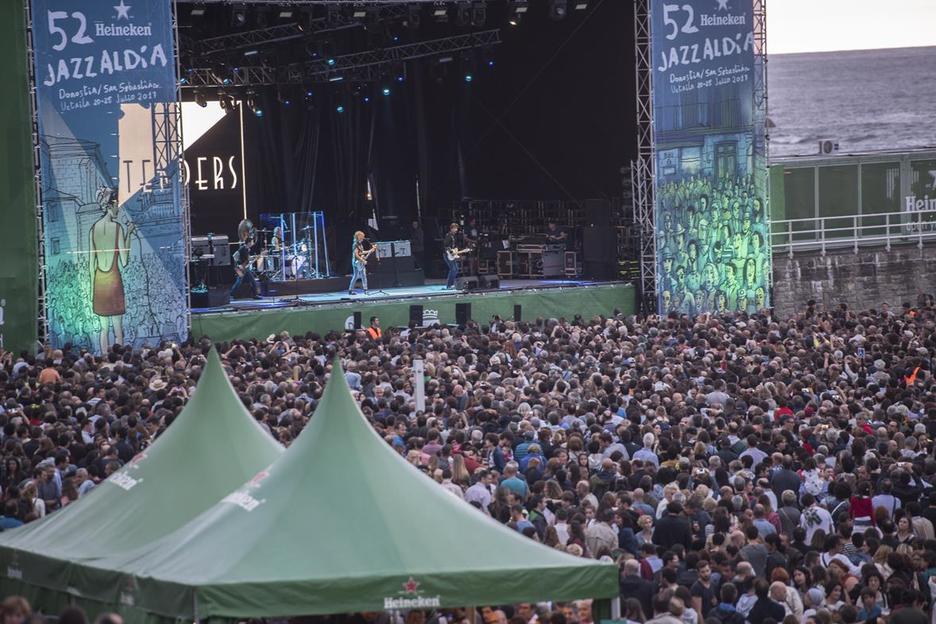 Donostiako Zurriolak hartu zuen traza. (Gorka RUBIO/ARGAZKI PRESS)