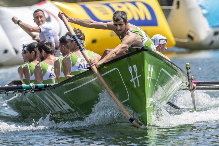 Hondarribiarrak, akzioan. (Juan Carlos RUIZ/ARGAZKI PRESS)