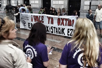 Concentración en Santurtzi contra la última agresión sexista. (ARGAZKI PRESS)