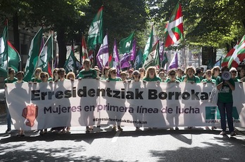 Manifestación de las trabajadoras de las residencias de Bizkaia en mayo. (Monika DEL VALLE/ARGAZKI PRESS)