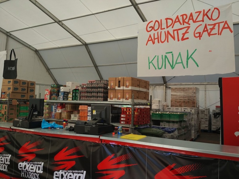 En la tienda se puede adquirir de todo. (@Hatortxurock) En la tienda se puede adquirir de todo. (@Hatortxurock)