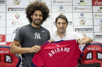 Aridane ha señalado que siempre le ha gustado el club rojillo por su entorno y su afición. (OSASUNA)