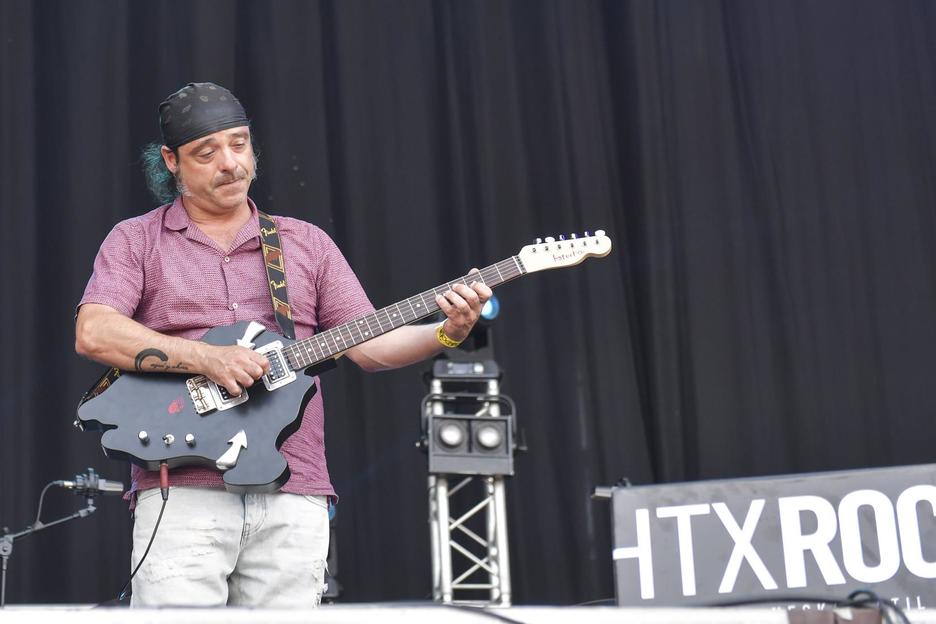 Hasiera musikatua izan du ekitaldi politikoak. (Idoia ZABALETA/ARGAZKI PRESS) Hasiera musikatua izan du ekitaldi politikoak. (Idoia ZABALETA/ARGAZKI PRESS)