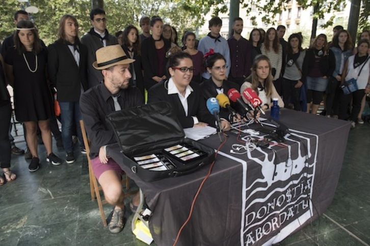 Tasa eta traben gainetik Aste Nagusia herritarra antolatuko dutela adierazi dute Donostiako Piratek. (Juan Carlos RUIZ/ARGAZKI PRESS)