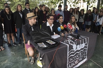 Tasa eta traben gainetik Aste Nagusia herritarra antolatuko dutela adierazi dute Donostiako Piratek. (Juan Carlos RUIZ/ARGAZKI PRESS)