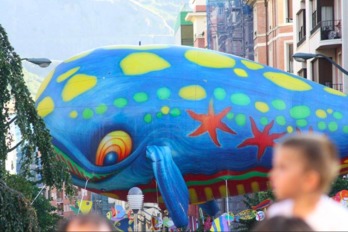 Balearen desfilea. (Bilboko Udala)