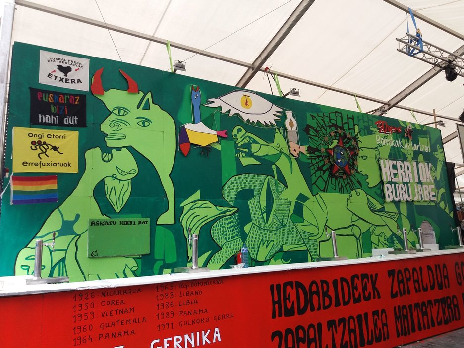 Txosna de Askapeña. (@goikodeustu) Txosna de Askapeña. (@goikodeustu)