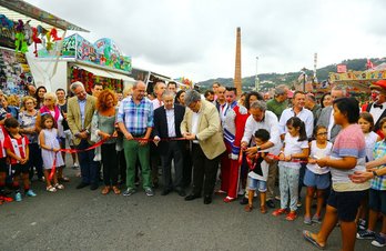 Apertura de las barracas y el circo. (Bilboko Udala)