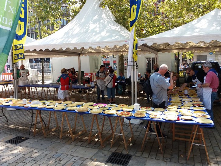 Se han presentado 430 tortillas al concurso. (@goikodeustu)