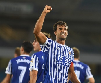 Xabi Prieto ha cumplido 500 partidos con la Real y ha marcado el segundo gol. (Jon URBE / ARGAZKI PRESS)