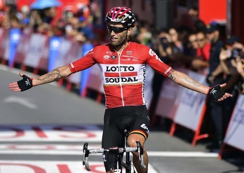 Tomasz Marczynski, a su llegada a meta. (José JORDÁN/AFP)