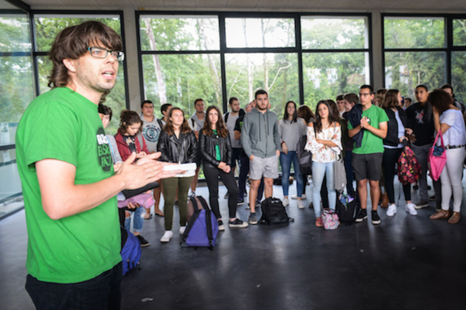 Ikasturtearen hasiera Etxepare lizeo berrian. ©Isabelle Miquelestorena