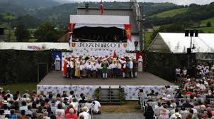 Representación de ‘Joanikot pastorala’ en Zuberoa.