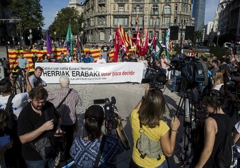 ELA, LAB, ESK, Steilas, Hiru, EHNE eta Etxalde sindikatuek bihar Katalunian deitutako graba orokorrari babesa adierazi diote. (@ELAsindikatua)