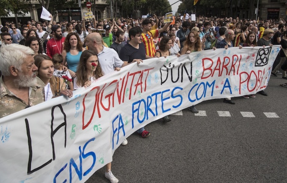 Una de las manifestaciones que ha recorrido esta mañana Barcelona. (Jagoba MANTEROLA/ARGAZKI PRESS)