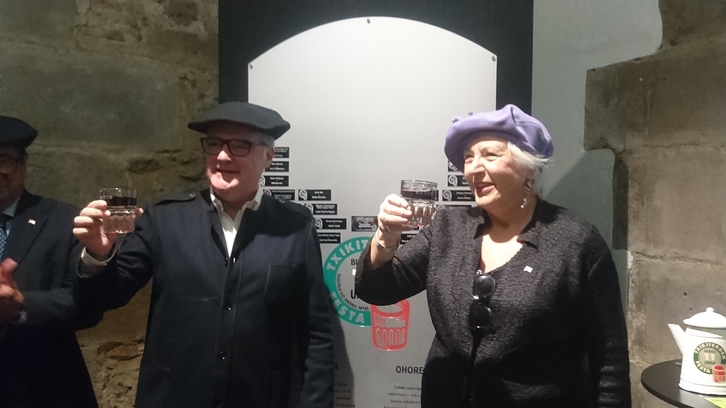 Premiados con el Txikito de Honor.