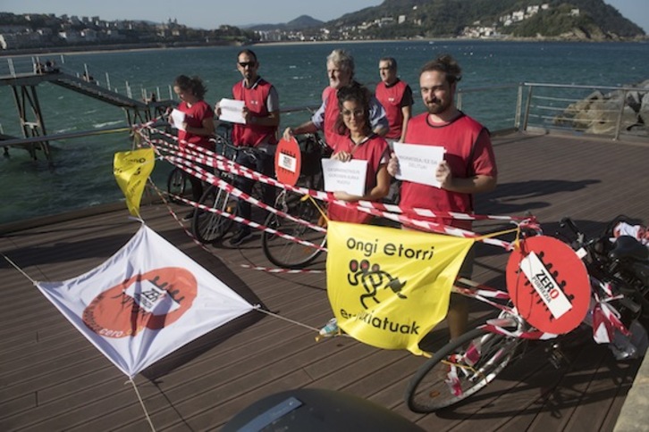 Presentación de los actos con motivo del Día Internacional contra la Pobreza. (Jon URBE/ARGAZKI PRESS)
