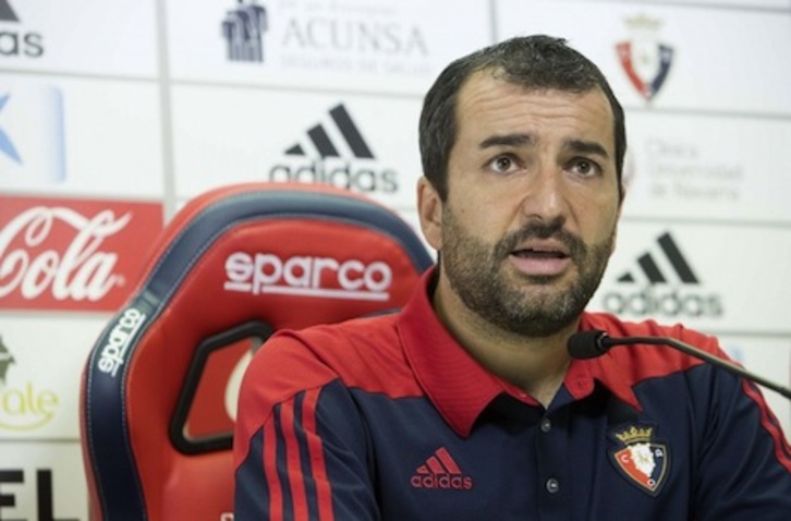 Diego Martínez considera que los rojizos tendrán que «hacer las cosas casi perfectas para poder ganar». (OSASUNA)