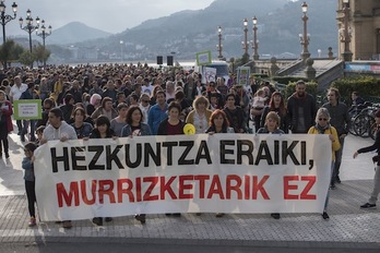 La manifestación de Donostia ha partido de Alderdi Eder. (Juan Carlos RUIZ/ARGAZKI PRESS)