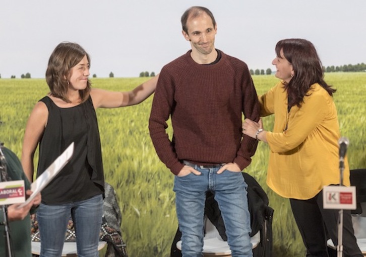 Sustrai Colina, Jone Uria eta Nahikari Gabilondorekin. (Juanan RUIZ/ARGAZKI PRESS)