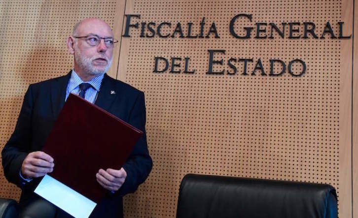 El fiscal general del Estado, José Manuel Maza, cuando anunció la querella contra el Govern. (Javier SORIANO/AFP)