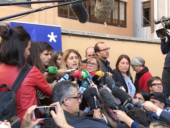 Marta Pascal atiende a los medios tras el comité nacional del PDeCat.