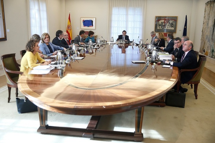 Imagen de archivo de un consejo de ministros. (Diego CRESPO / AFP)