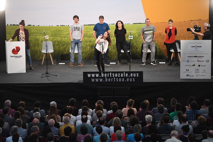 Bertsolari Txapelketa Nagusiko aurreko saio bat. (Jon URBE/ARGAZKI PRESS)