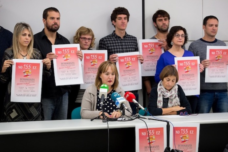 Comparecencia de partidos y sindicatos para expresar solidaridad a Catalunya. (Iñigo URIZ/ARGAZKI PRESS)