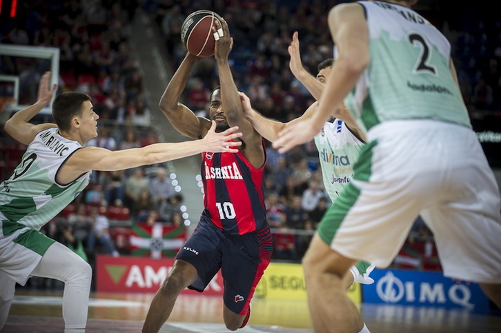 Gran triunfo del Baskonia en casa. (Jaizki FONTANEDA/ARGAZKI PRESS)