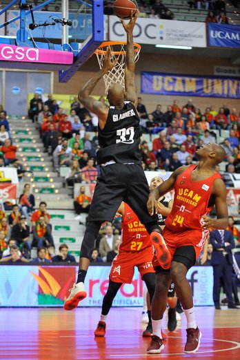 El Bilbao Basket ha caído en Murcia. (@CDBILBAOBASKET)