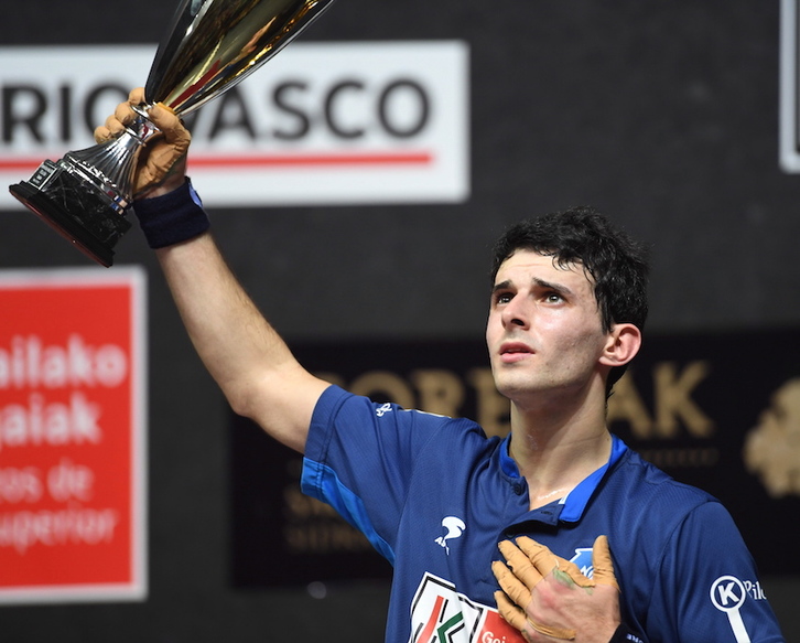 Historiako hirugarren txapeldun gazteena da Altuna lau t'erdian. (Jon URBE/ARGAZKI PRESS)