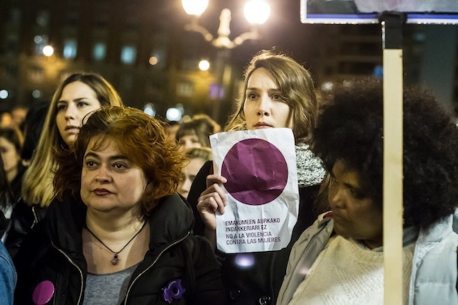 Indarkeria matxistaren aurkako irudia. (Aritz LOIOLA/ARGAZKI PRESS)